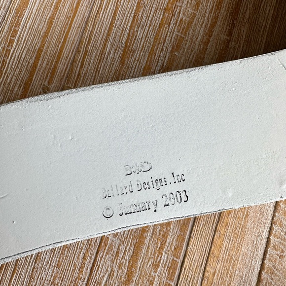 Ballard Designs letter ‘S’ wall plaque - Picture 2 of 4